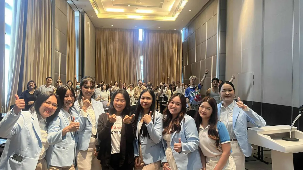 ภาพบรรยากาศอบรมภายใน หลักสูตร Shopee สำหรับร้านยา ให้กับร้านยาตัวแทนจำหน่ายเฟรซูบินทั่วประเทศ
